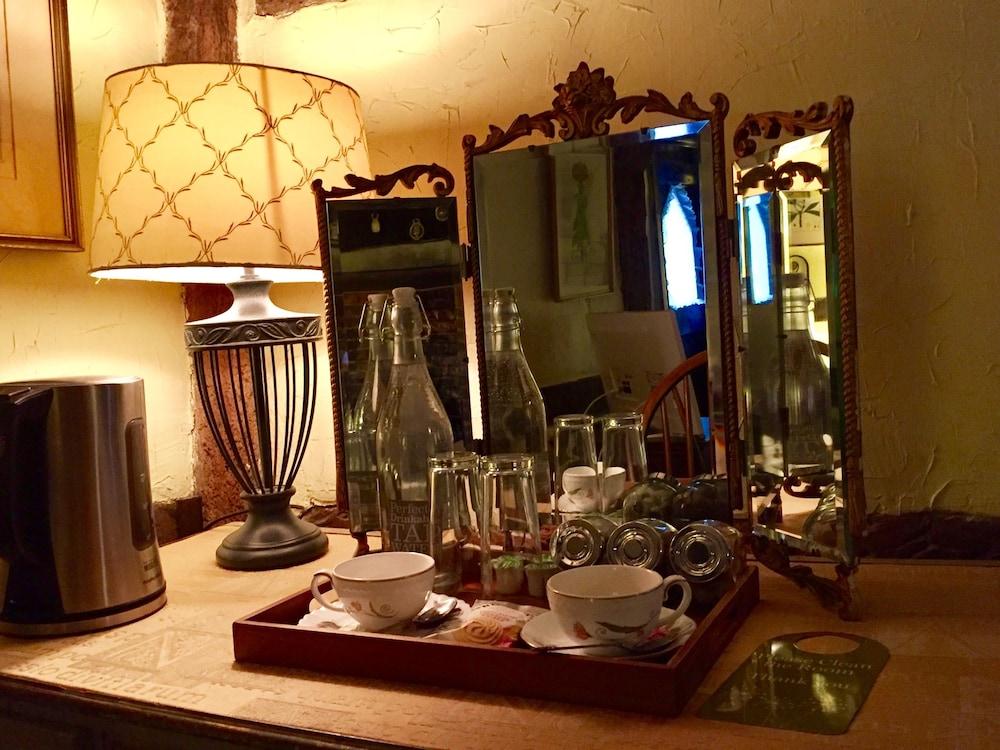 Thatched Cottage Hotel Brockenhurst Bagian luar foto