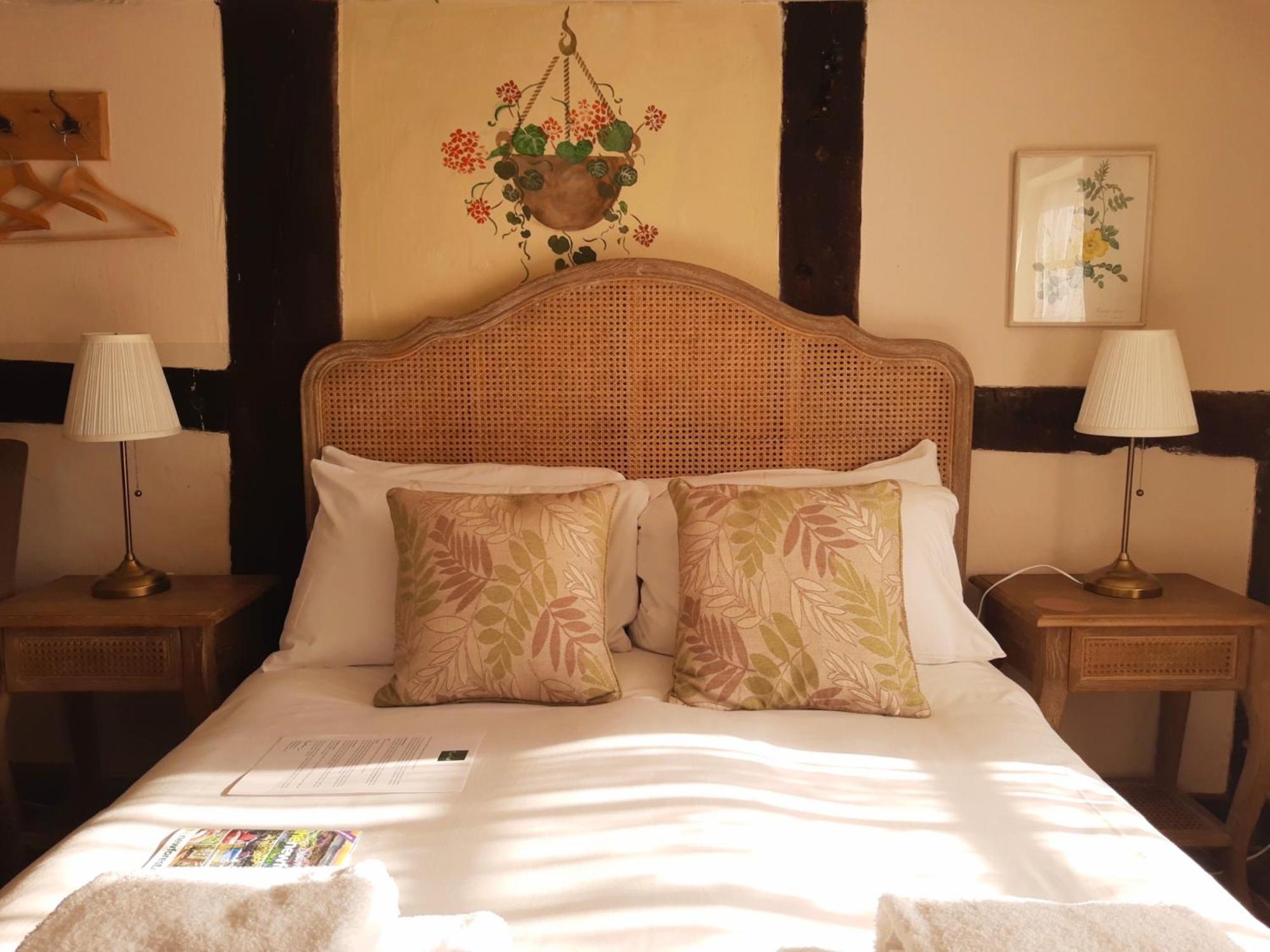 Thatched Cottage Hotel Brockenhurst Bagian luar foto